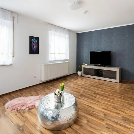 Im Zentrum Von Mahlberg, Cleaning Included Vakantiehuis *